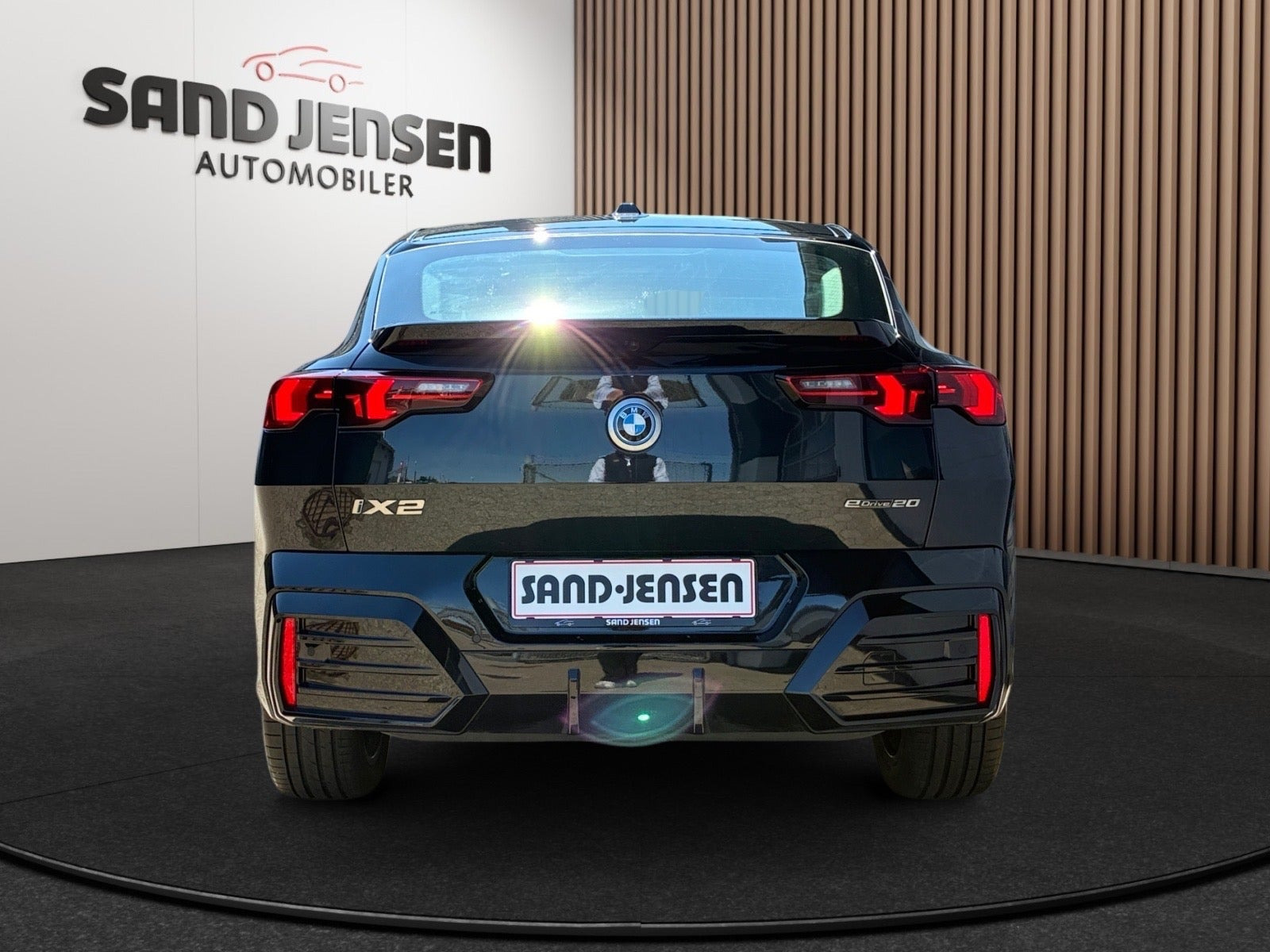 Sort BMW iX2 fra 2025