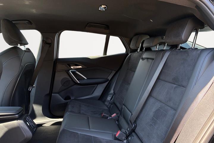 Sort BMW iX2 fra 2025