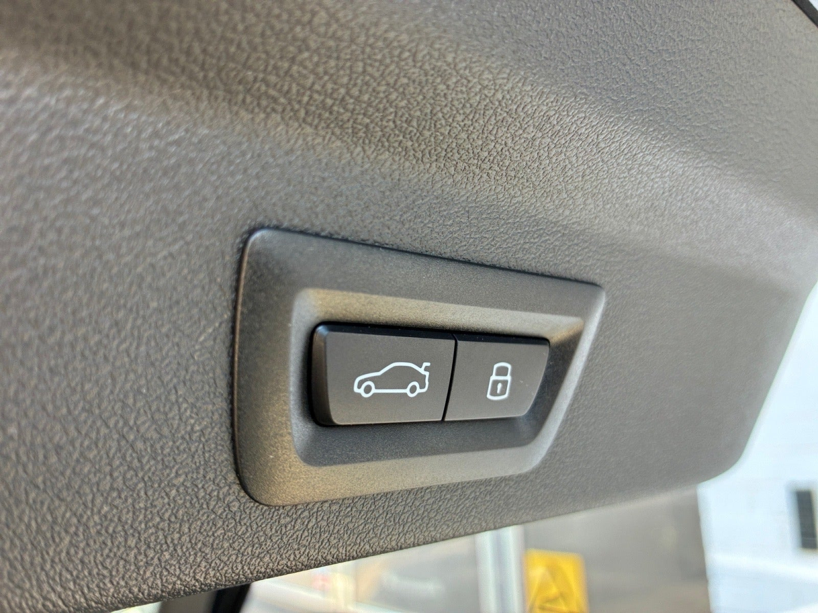 Sort BMW iX2 fra 2025