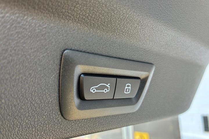 Sort BMW iX2 fra 2025