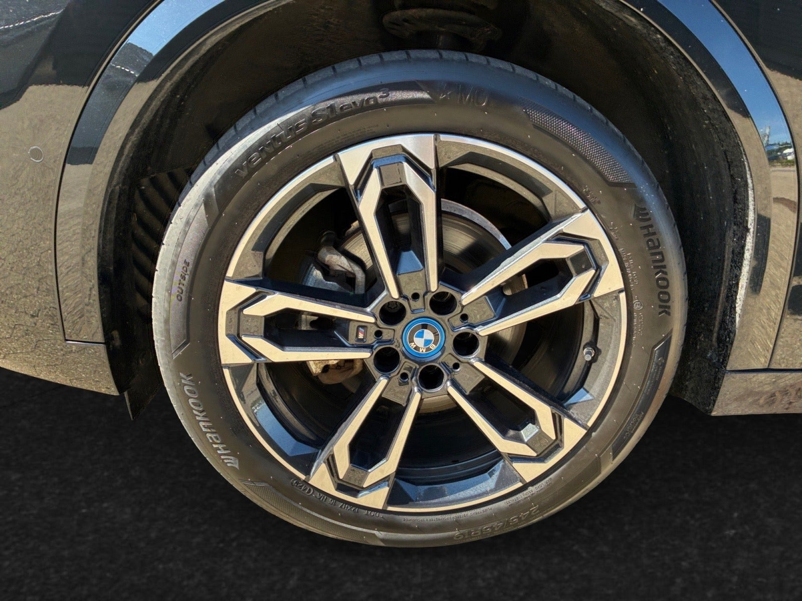 Sort BMW iX2 fra 2025