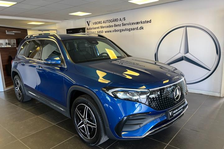 Blå Mercedes EQB250+ fra 2026