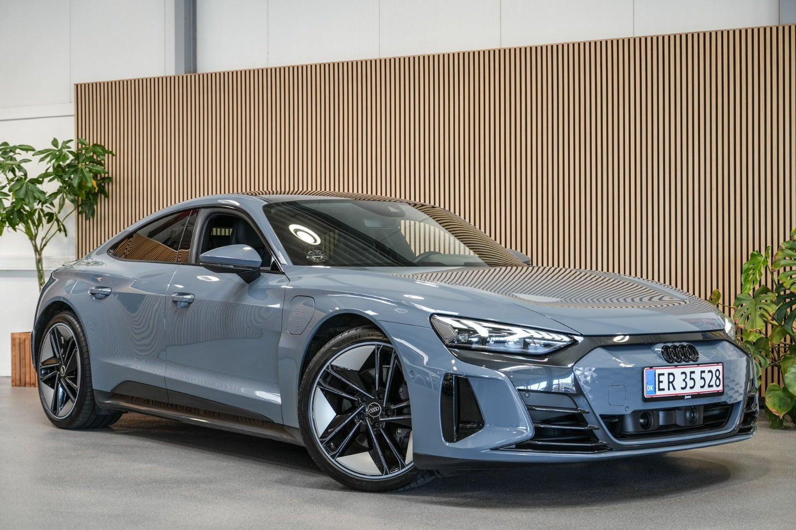 Audi e-tron GT quattro