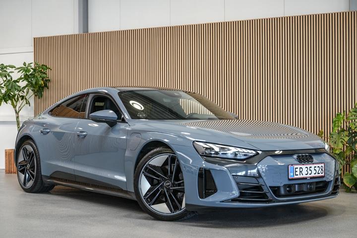 Blå Audi e-tron GT fra 2022
