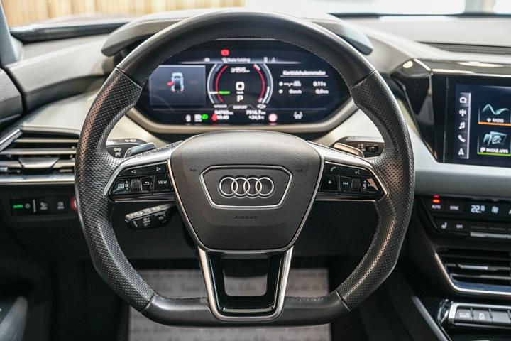 Blå Audi e-tron GT fra 2022