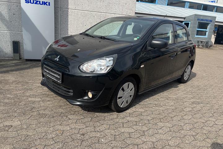 Sort Mitsubishi Space Star fra 2015