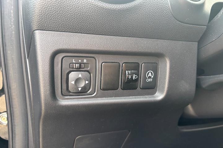 Sort Mitsubishi Space Star fra 2015