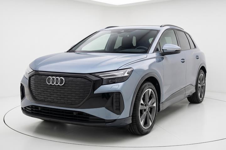 Blå Audi Q4 e-tron fra 2022