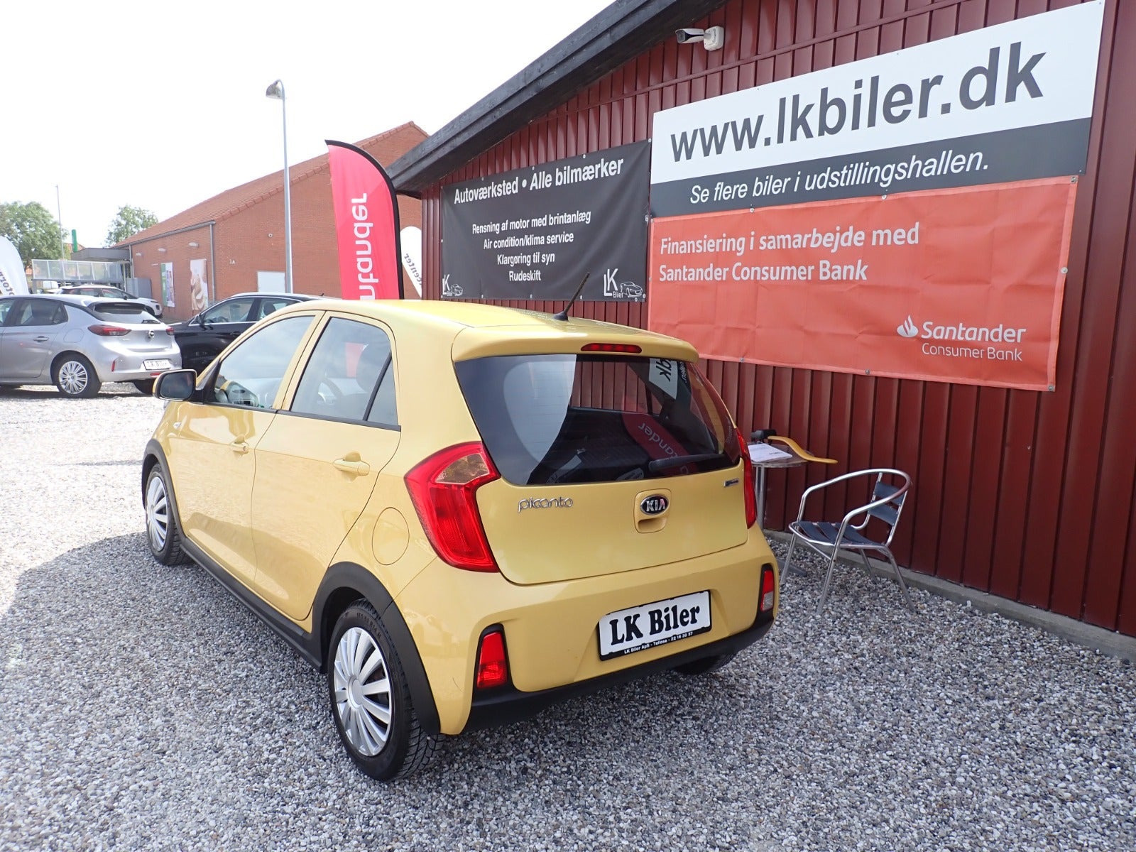 Gul Kia Picanto fra 2016