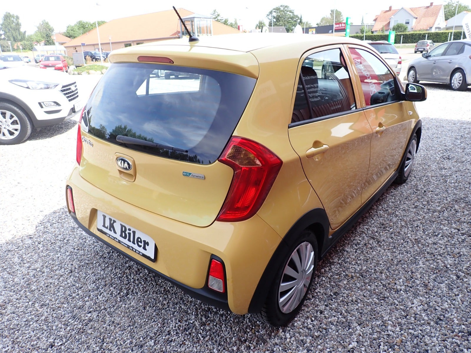 Gul Kia Picanto fra 2016