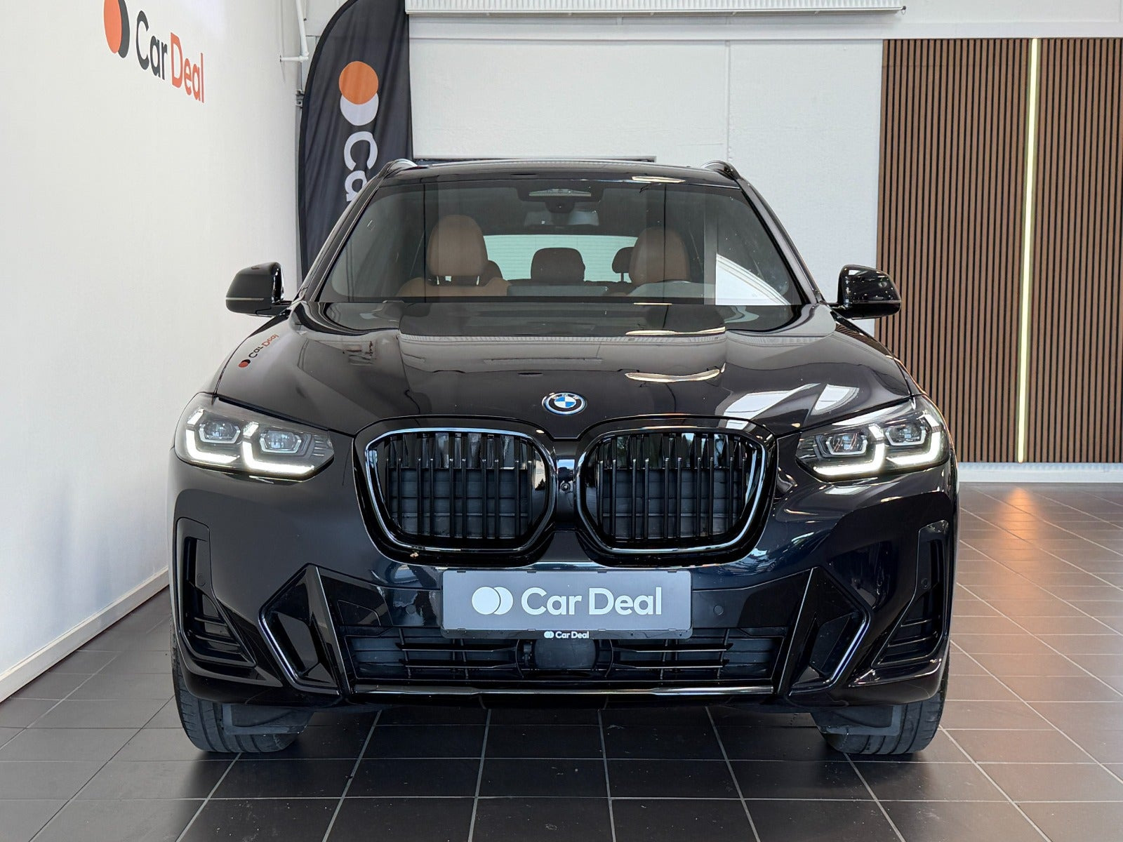Sort BMW iX3 fra 2023