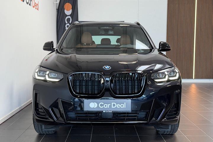 Sort BMW iX3 fra 2023