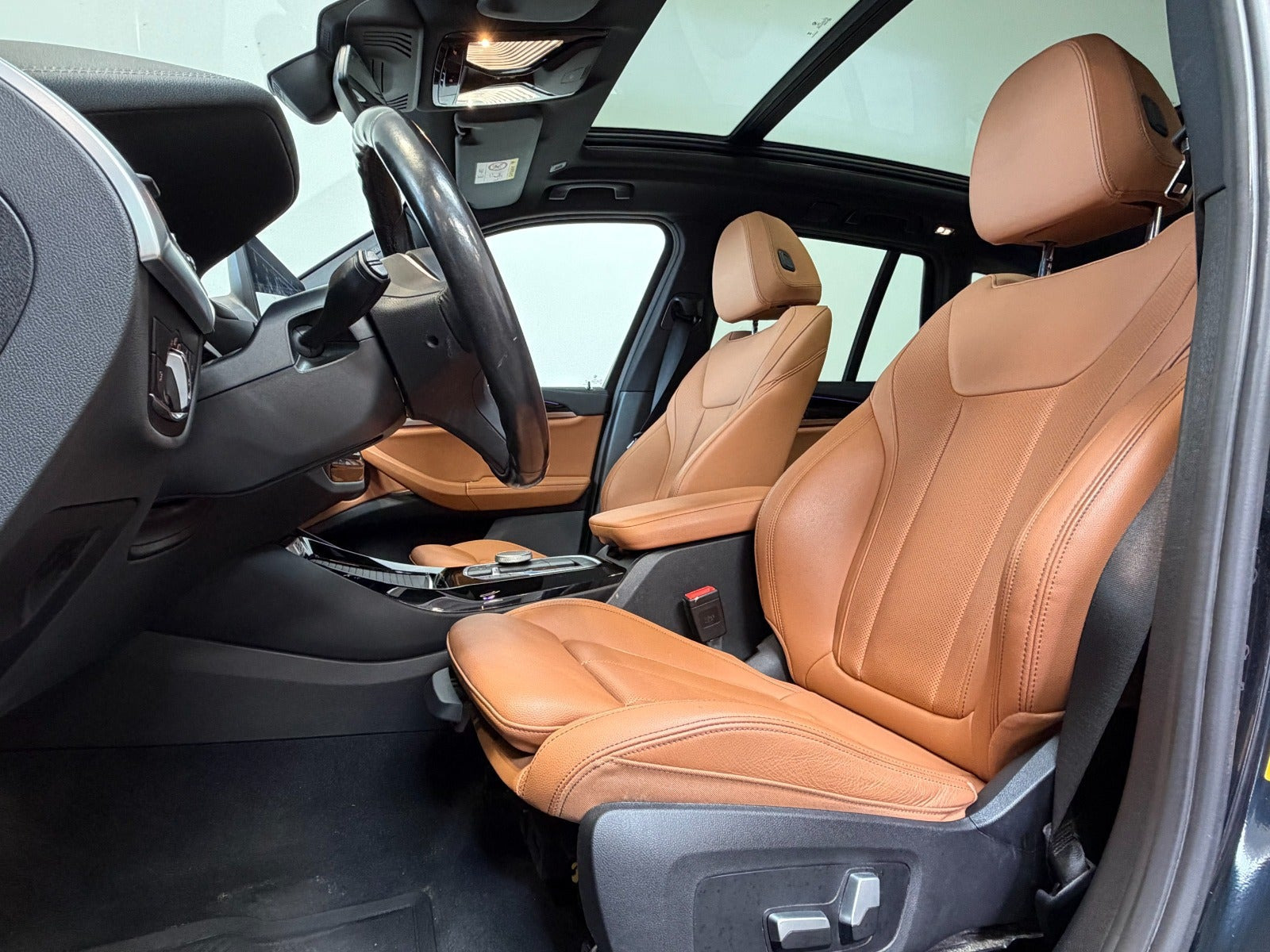 Sort BMW iX3 fra 2023