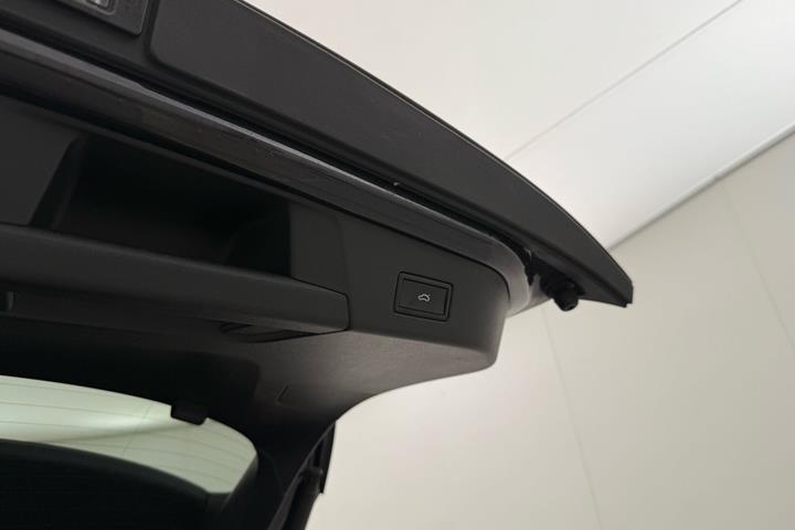 Grå VW ID.4 fra 2022