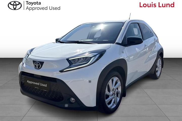 Hvid Toyota Aygo X fra 2023