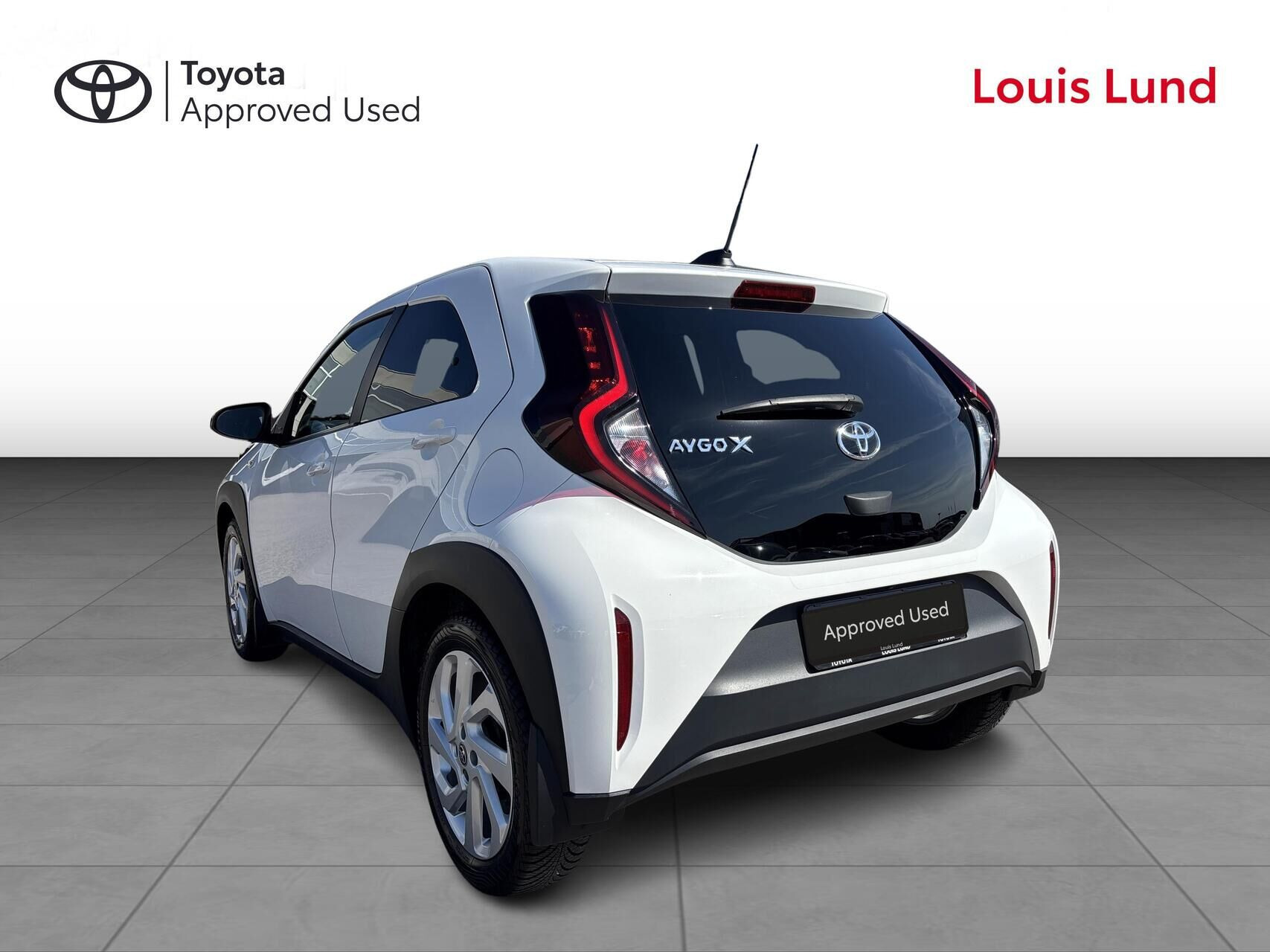 Hvid Toyota Aygo X fra 2023
