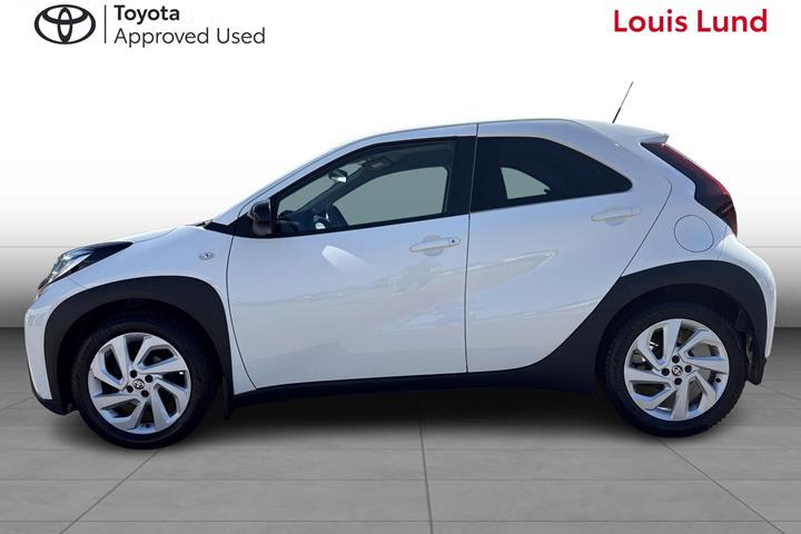 Hvid Toyota Aygo X fra 2023
