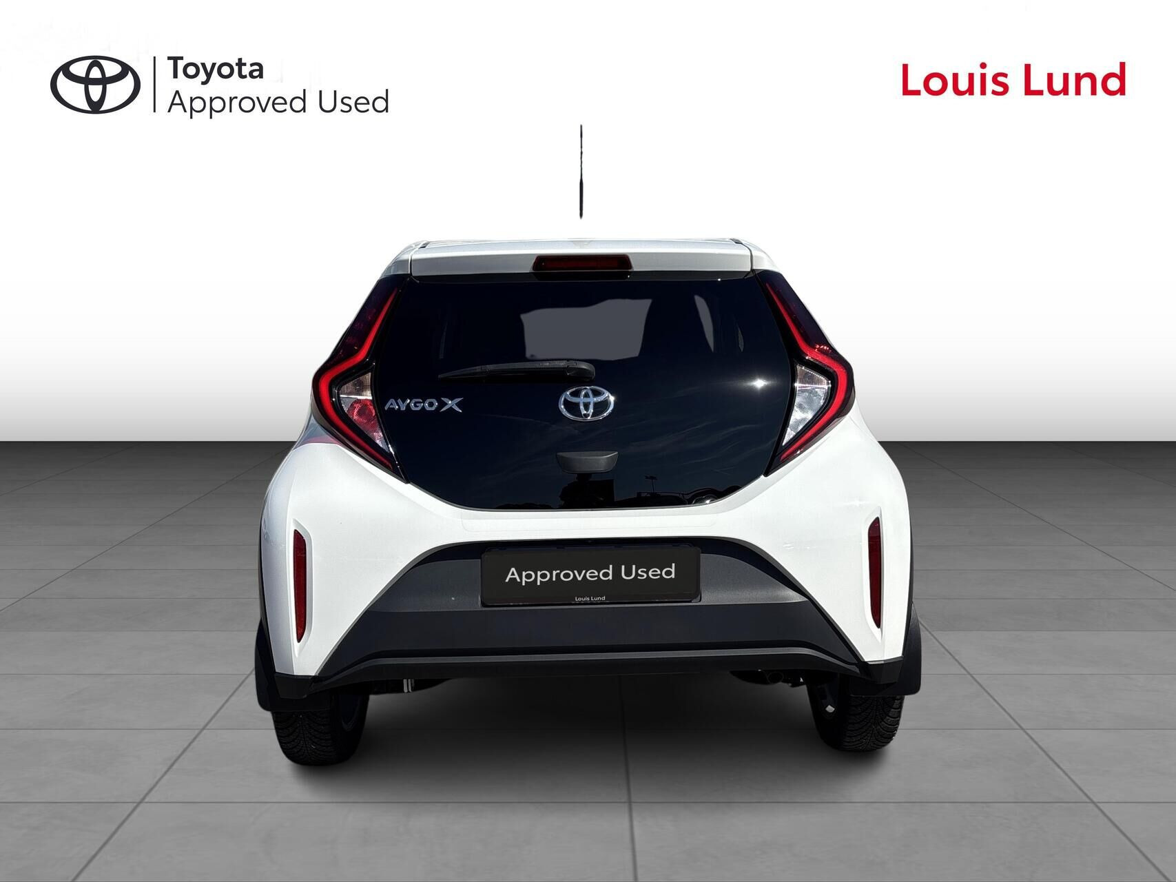 Hvid Toyota Aygo X fra 2023