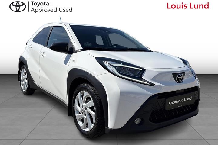 Hvid Toyota Aygo X fra 2023