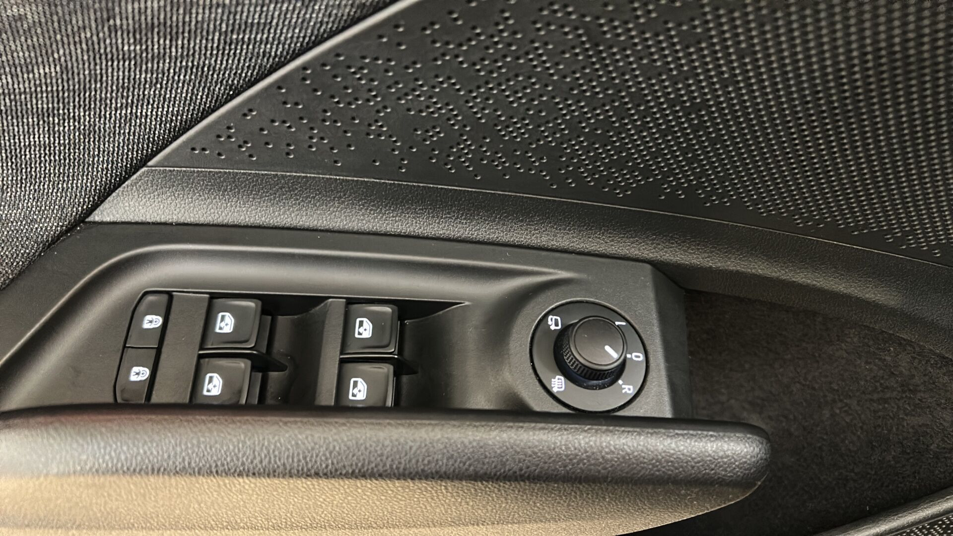 Sort Skoda Elroq fra 2025