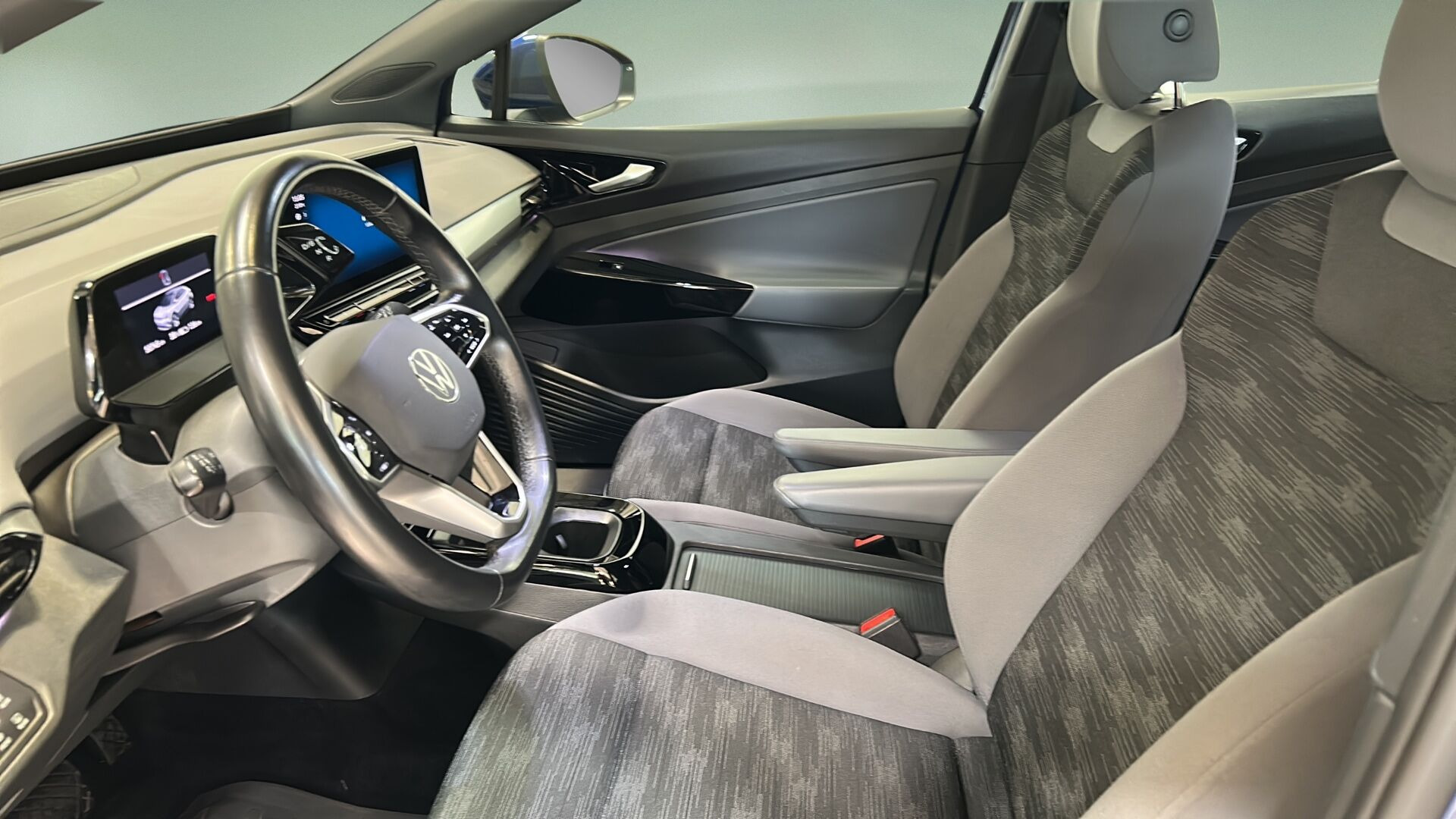 Blå VW ID.4 fra 2023