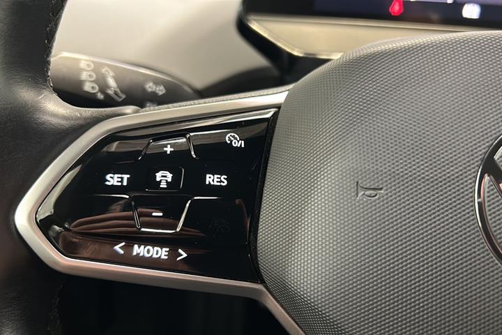 Blå VW ID.4 fra 2023