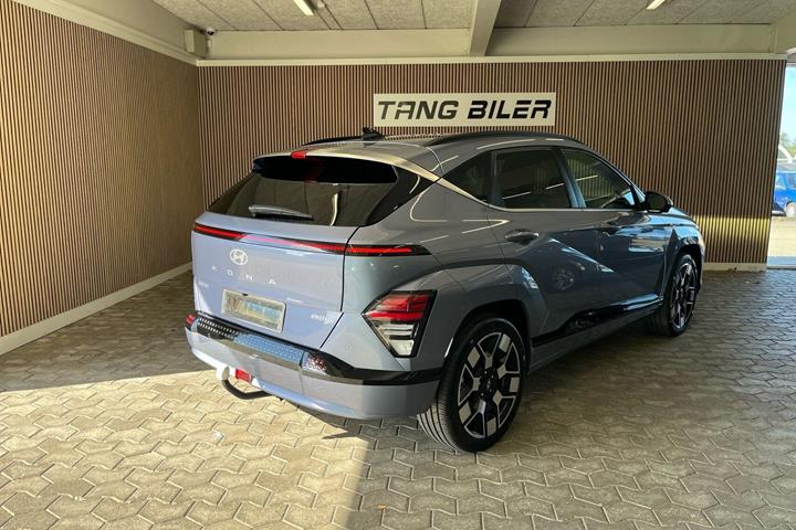 Blå Hyundai Kona fra 2024