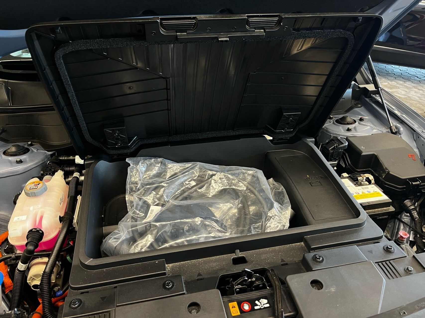 Blå Hyundai Kona fra 2024