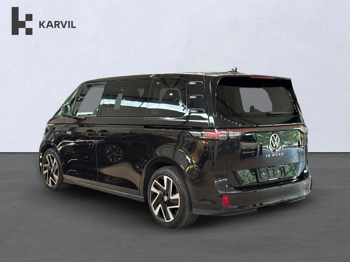 Beige VW ID.Buzz fra 2025