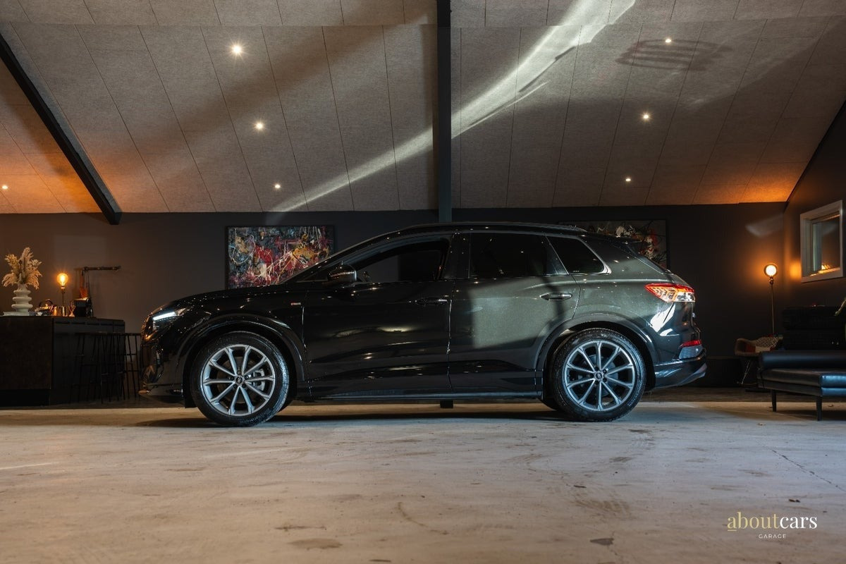 Sort Audi Q4 e-tron fra 2022