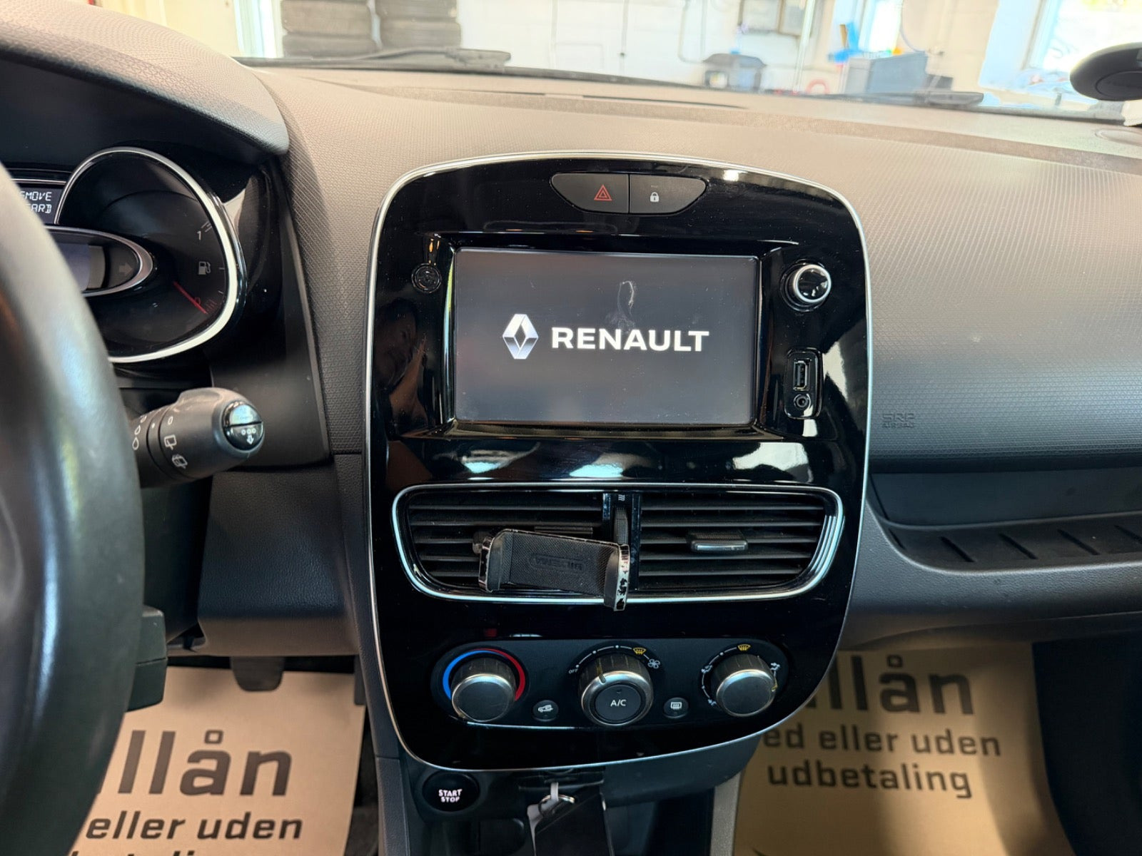 Sort Renault Clio IV fra 2018