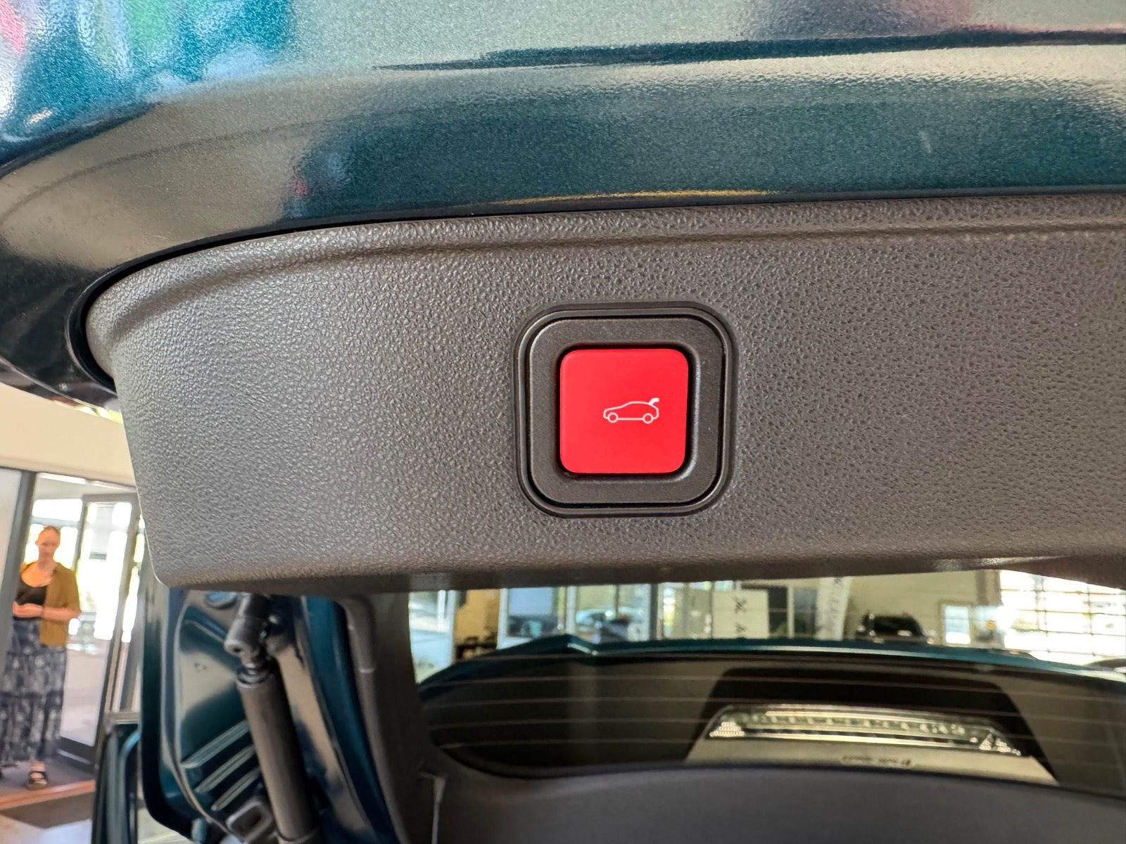 Blå Alfa Romeo Junior fra 2025