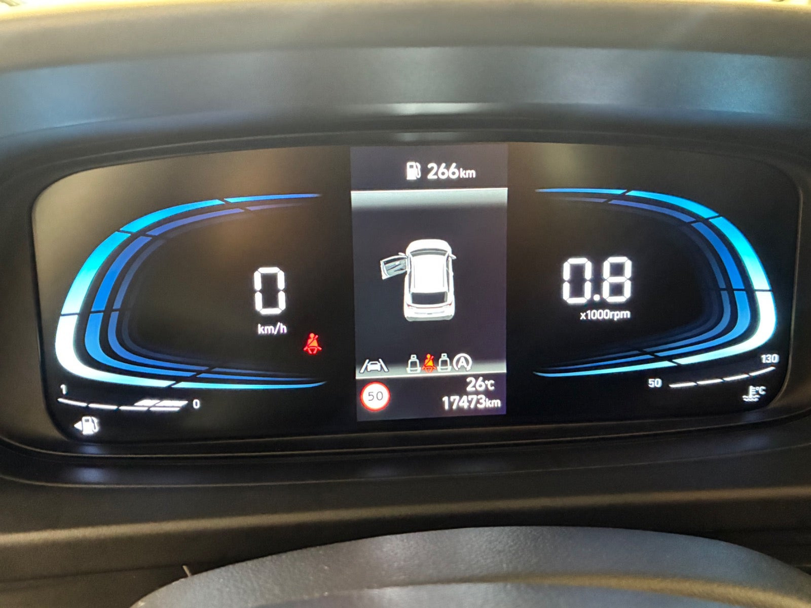Grå Hyundai i20 fra 2024