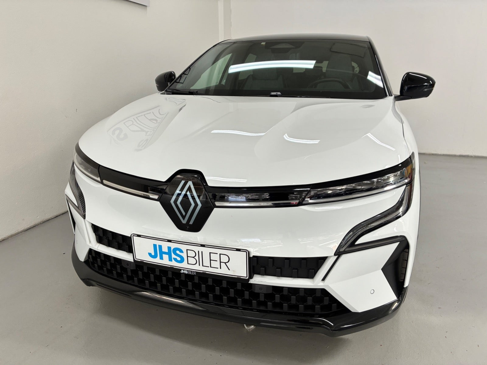 Hvid Renault Megane E-Tech fra 2024