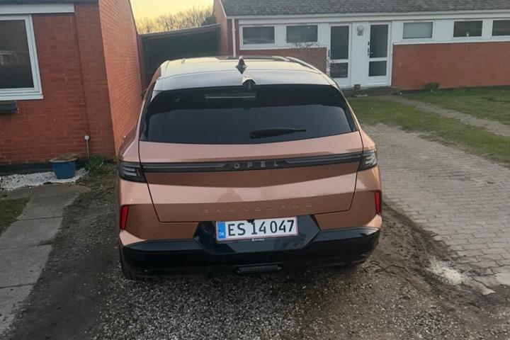 Brun Opel Grandland-e fra 2024