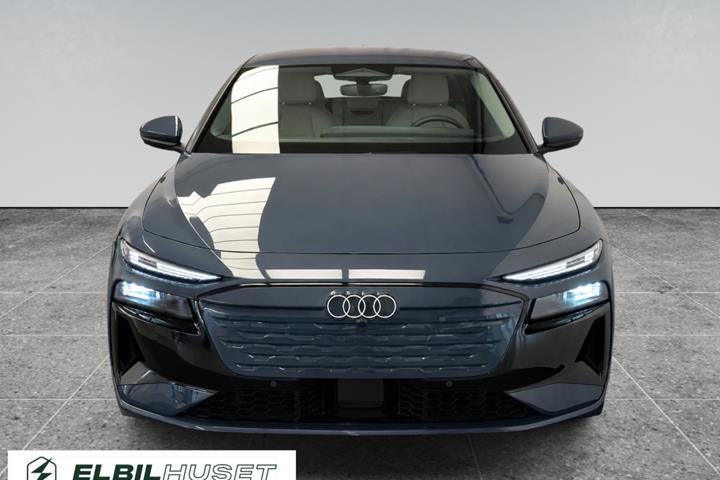 Blå Audi A6 e-tron fra 2025
