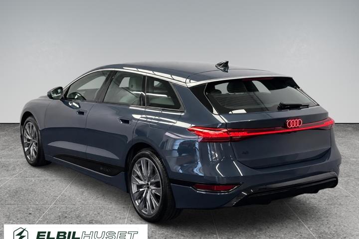 Blå Audi A6 e-tron fra 2025