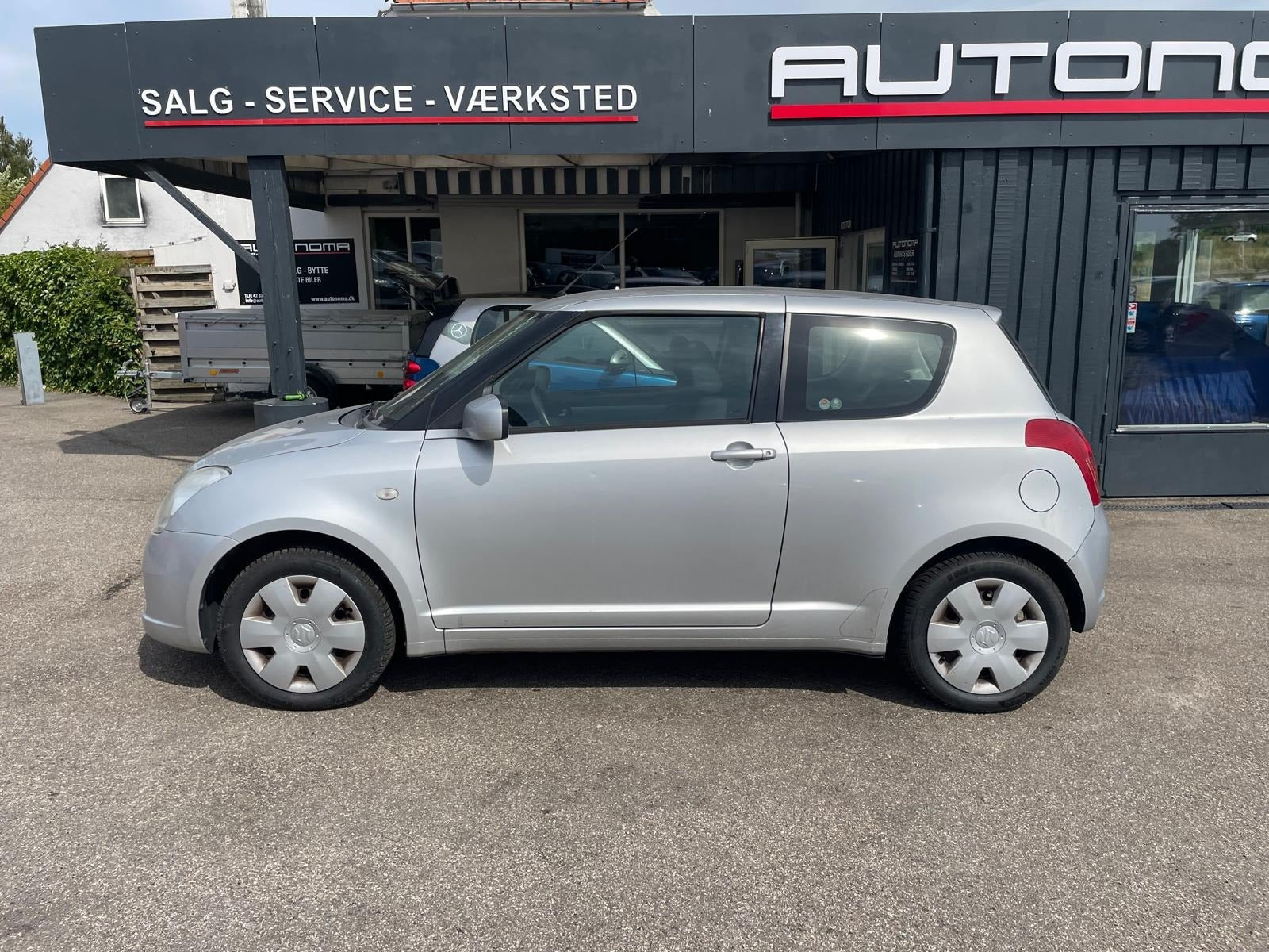 Sølv Suzuki Swift fra 2006
