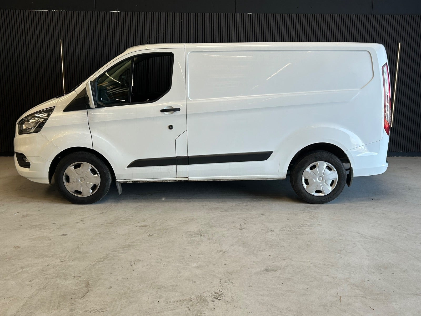 Ford Transit Custom 320 L1 2,0 TDCi 130 Trend aut.