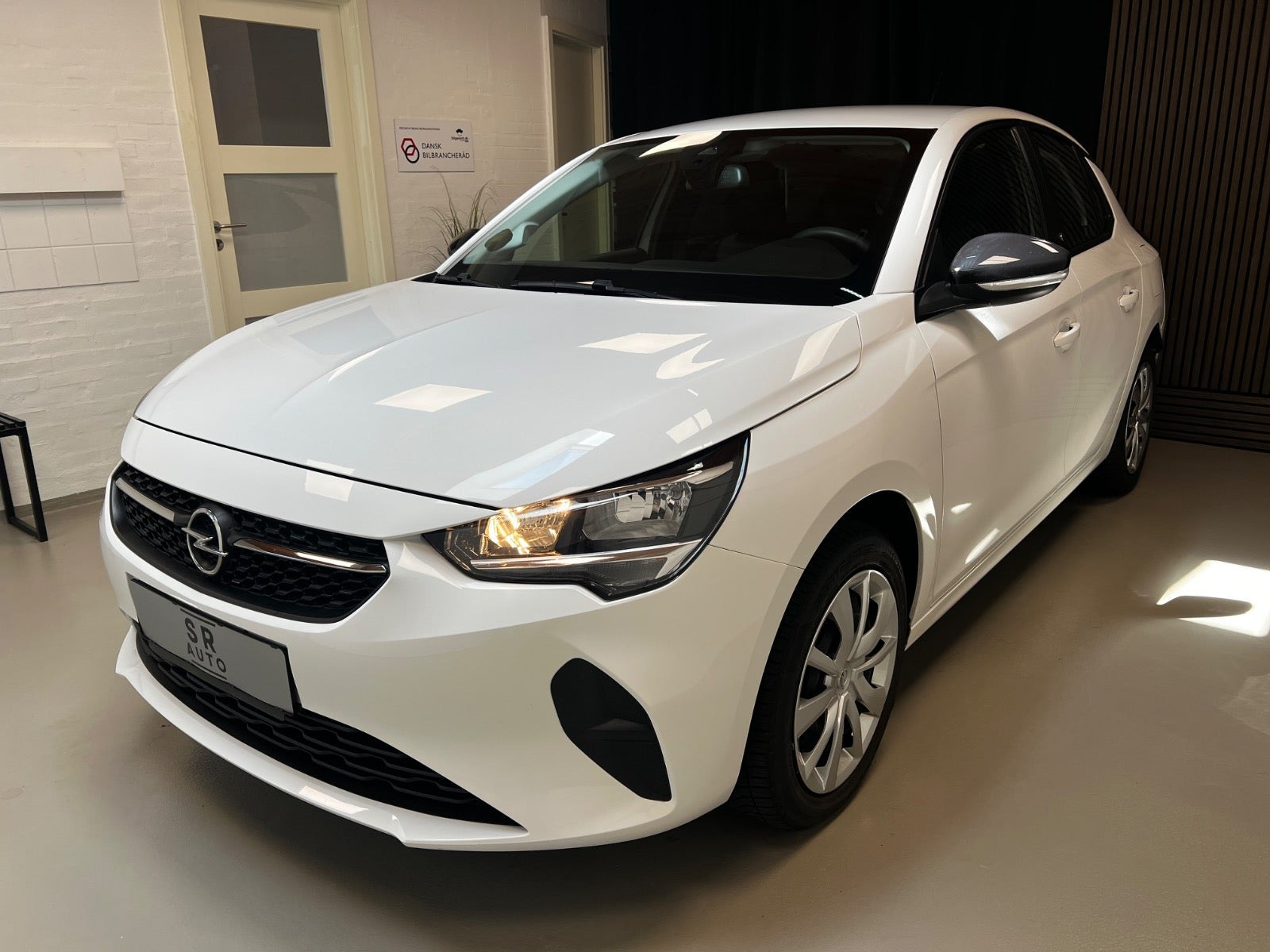 Hvid Opel Corsa-e fra 2021