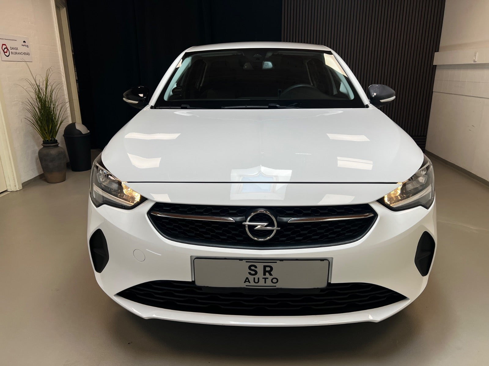 Hvid Opel Corsa-e fra 2021