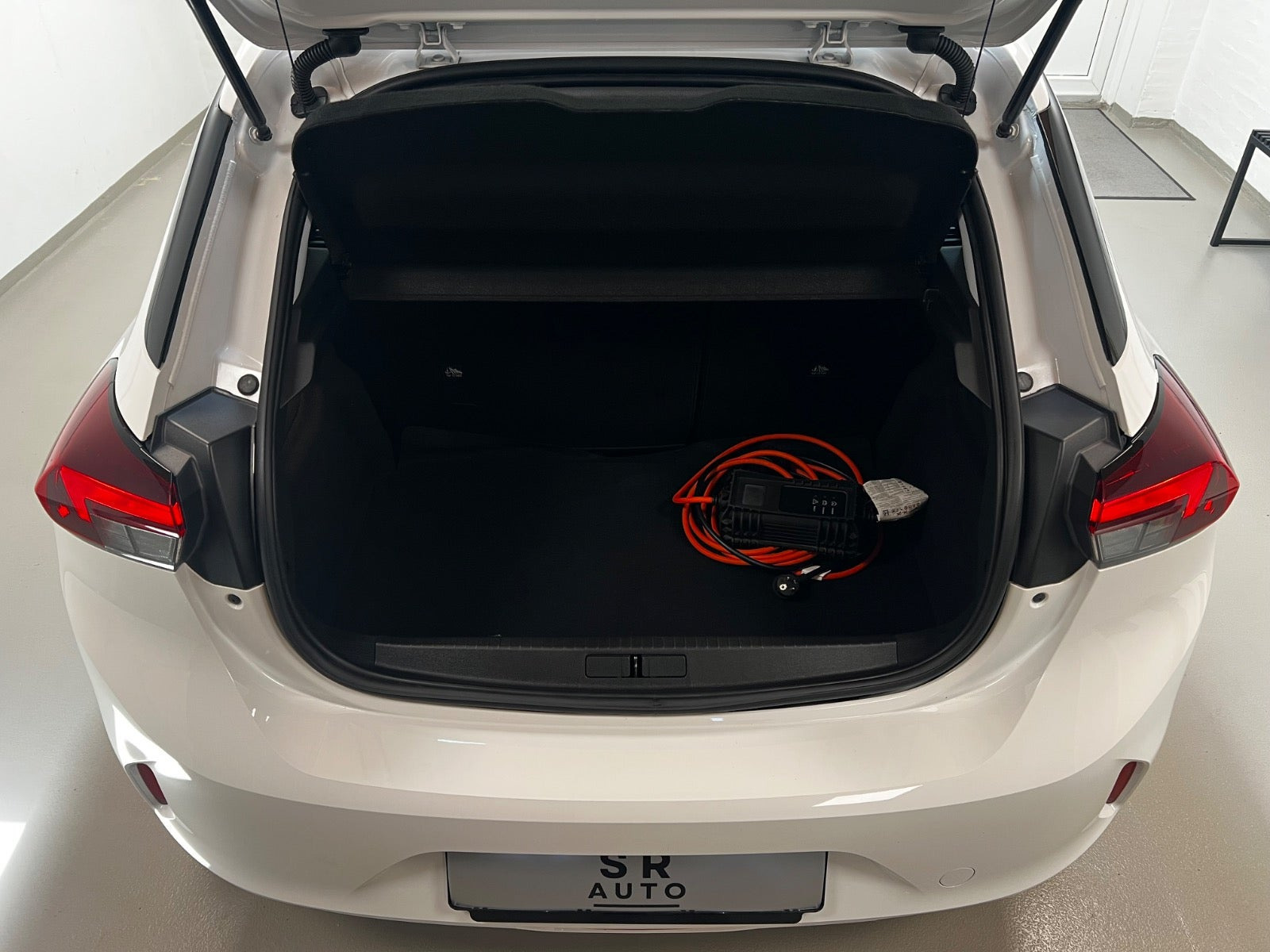 Hvid Opel Corsa-e fra 2021