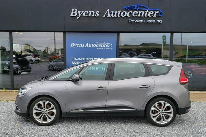 Grå Renault Grand Scenic IV fra 2018