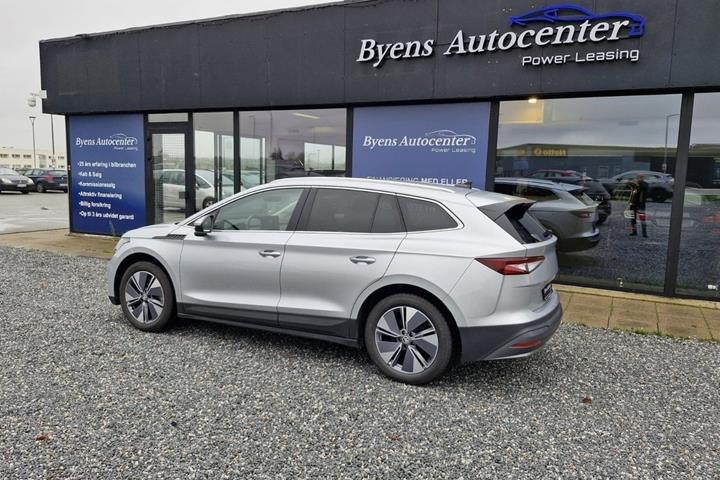Sølv Skoda Enyaq fra 2021