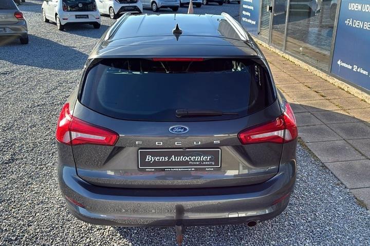 Grå Ford Focus fra 2019