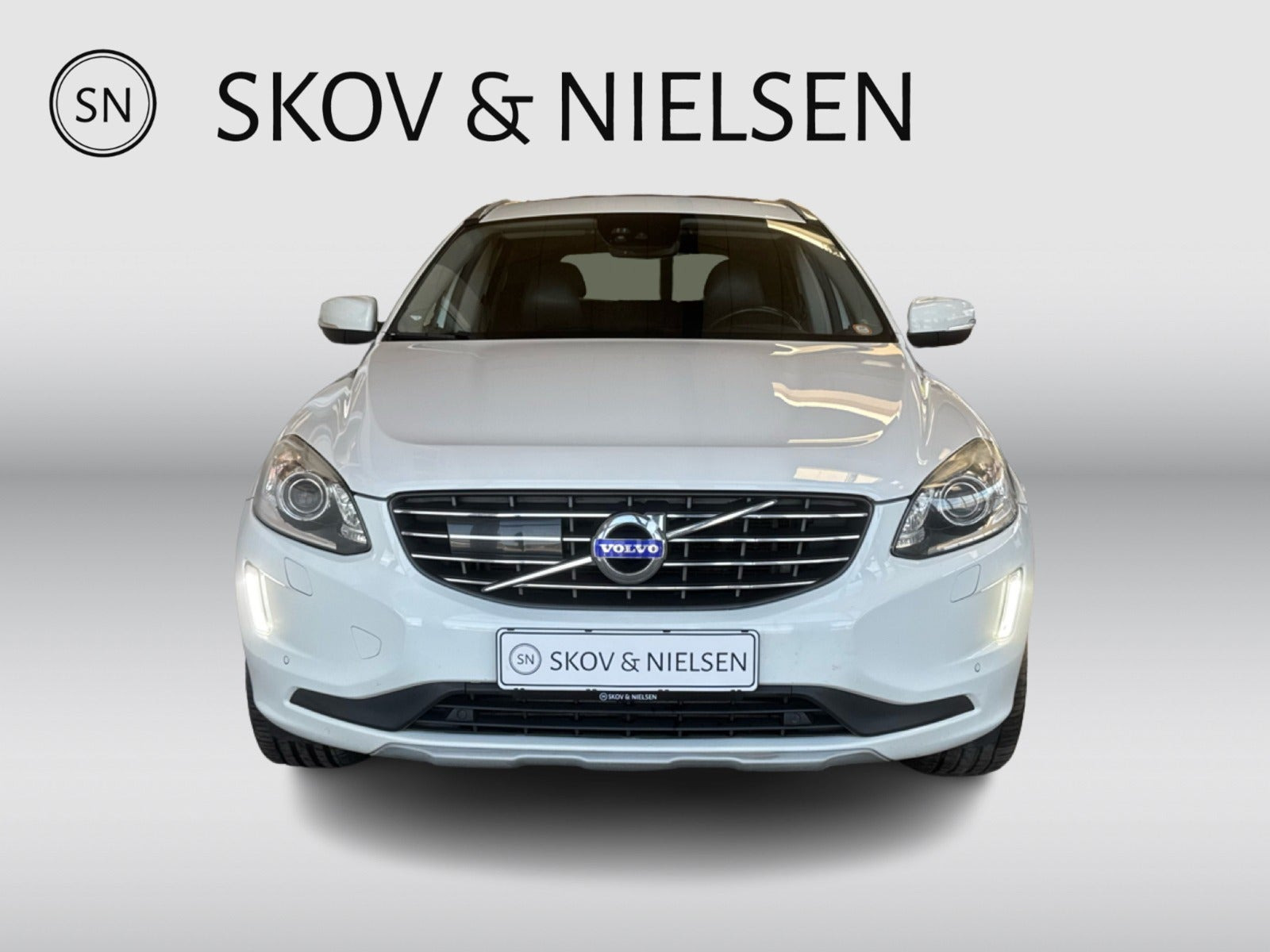 Hvid Volvo XC60 fra 2017