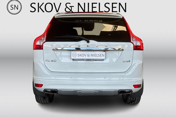 Hvid Volvo XC60 fra 2017