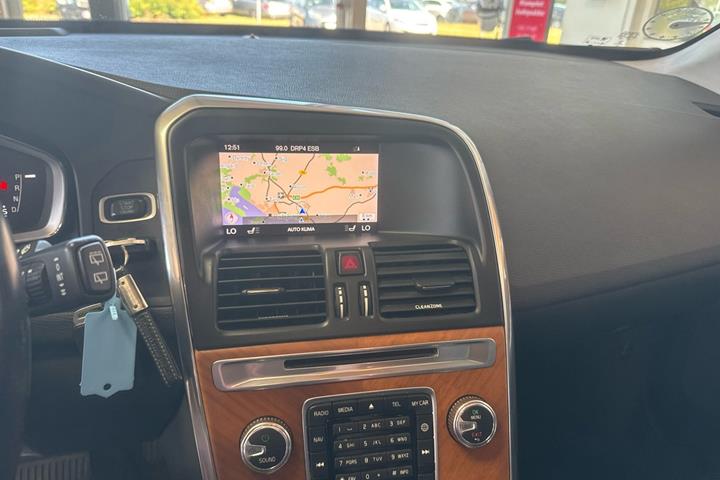Hvid Volvo XC60 fra 2017