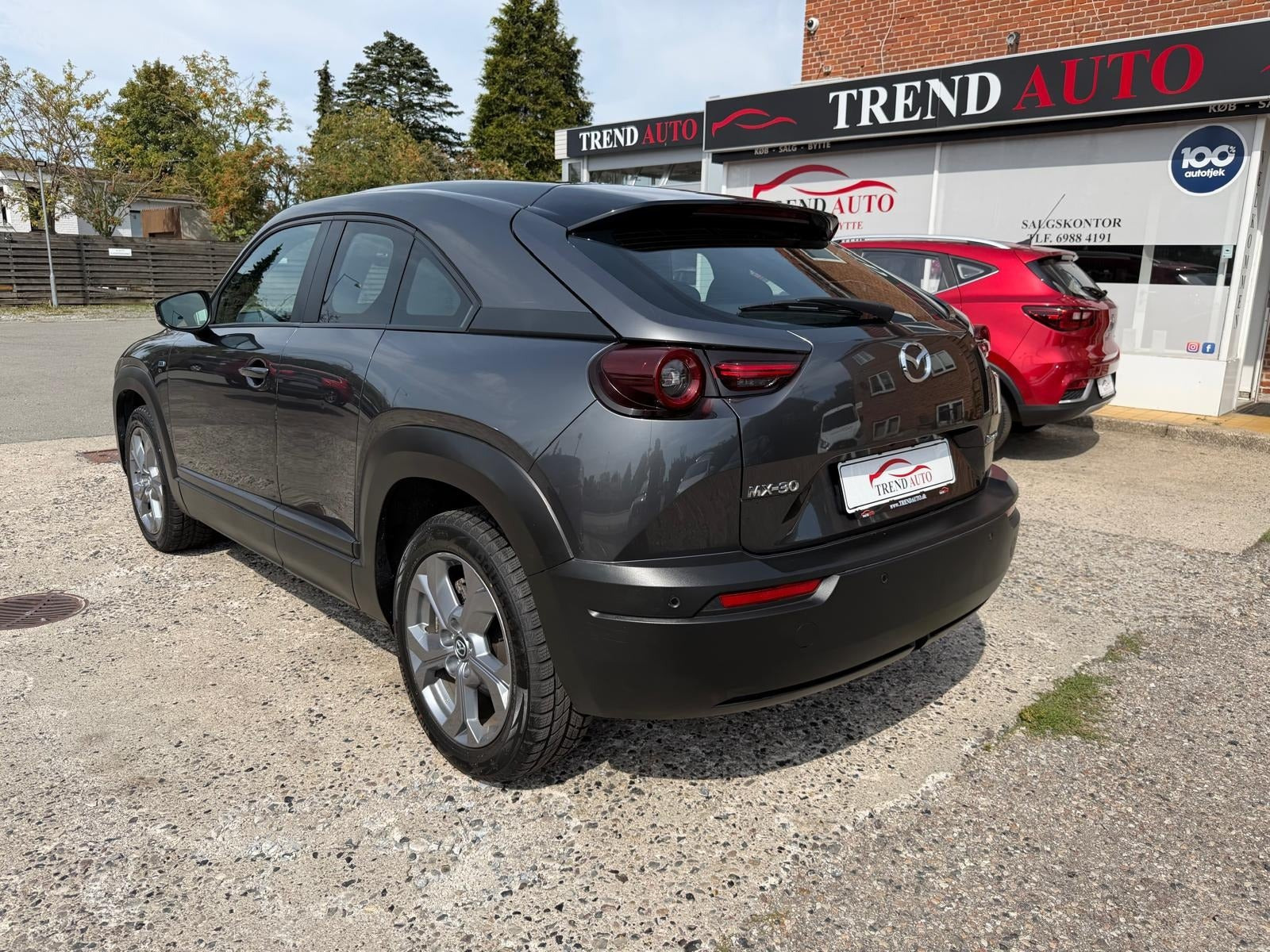 Grå Mazda MX-30 fra 2023