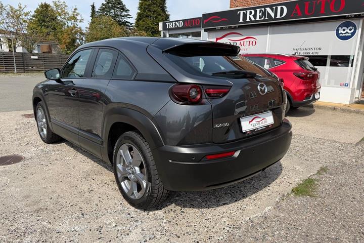 Grå Mazda MX-30 fra 2023